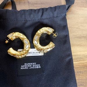 Marc Jacobs RUNWAY 2020 GOLD HOOP Earrings RARE